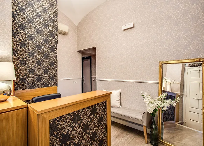 Auditorium Mecenate Pensjonat 4*